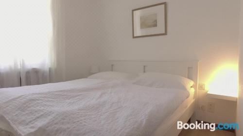 带湖景的双人间