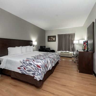 Accessible King Room with Roll-In Shower Red Roof Inn Atlanta Southeast Promo Code