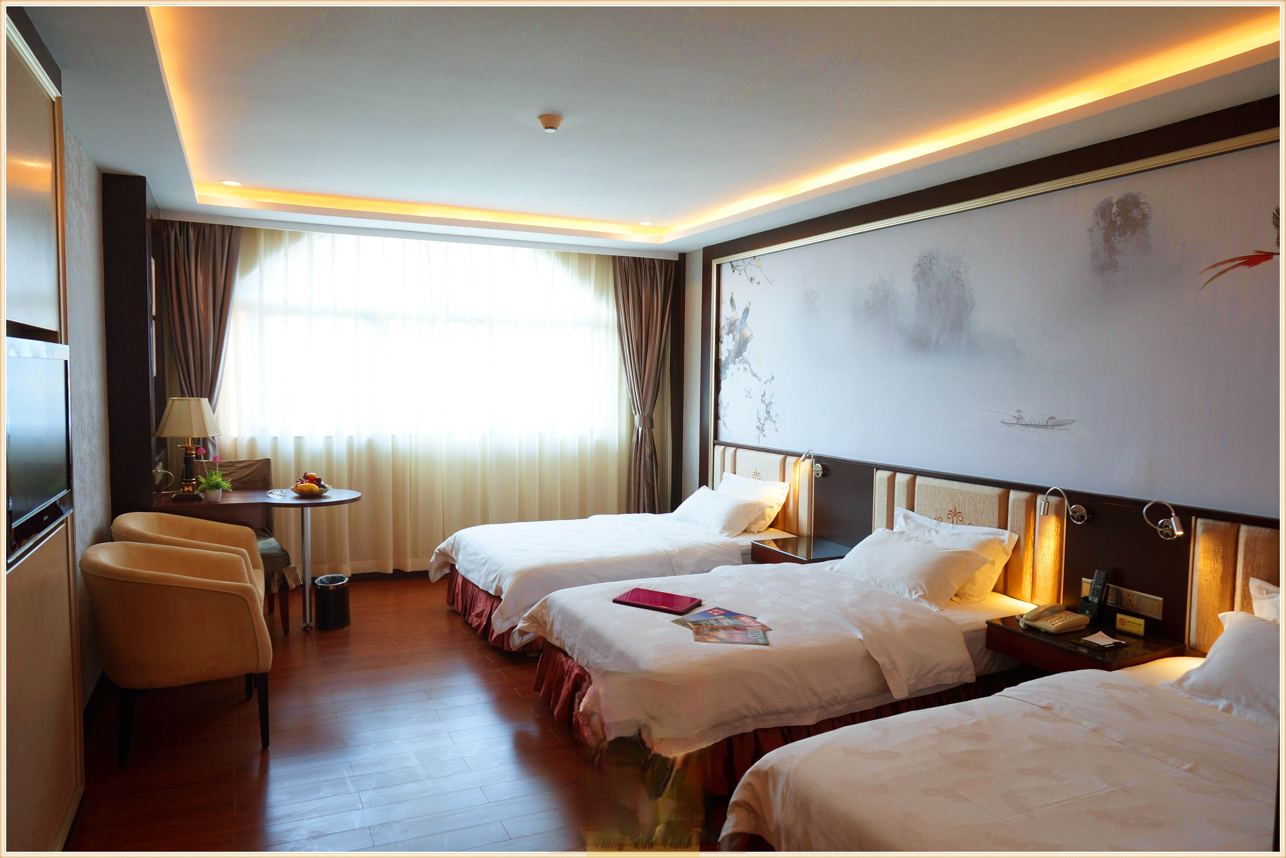 温馨三人家庭房