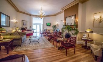 The Carriage House Inn Newport, Ascend Hotel Collection