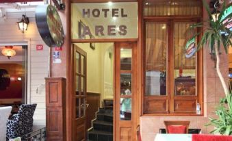 Ares Hotel