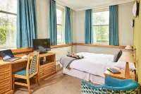 Kents Hill Park Training & Conference Centre Hotels in 