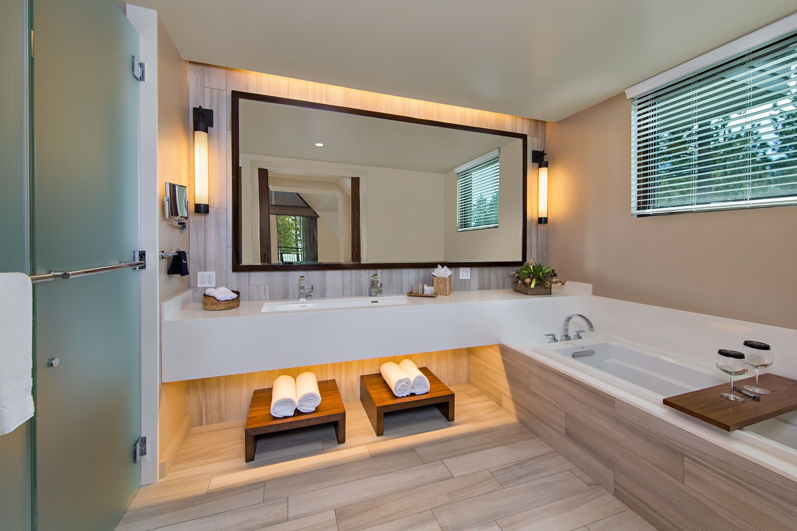 Edgewood Tahoe Resort塔霍两张大床房