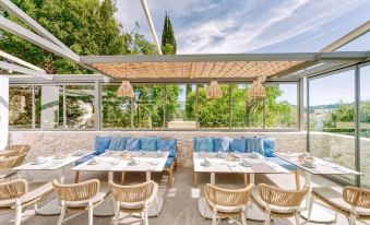 Hidden Cove Corfu - Housity