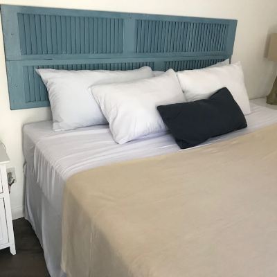 Luxury Studio, 1 King Bed, Refrigerator