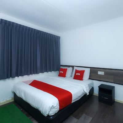 Bilik Deluxe Double Kupon OYO 90220 River Inn