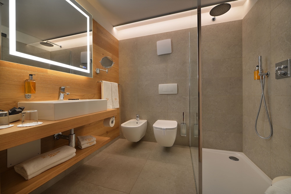 高级双人房（带阳台）