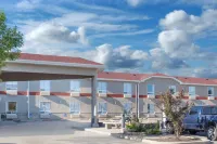 Super 8 by Wyndham Brandon MB Hotel di 