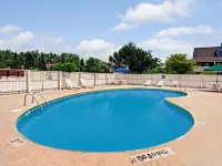 Travelodge by Wyndham Canton/Livonia Area, MI