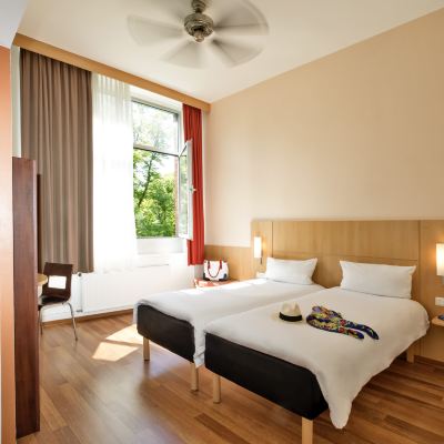 標準房帶雙人床 宜必思柏林城市南酒店優惠