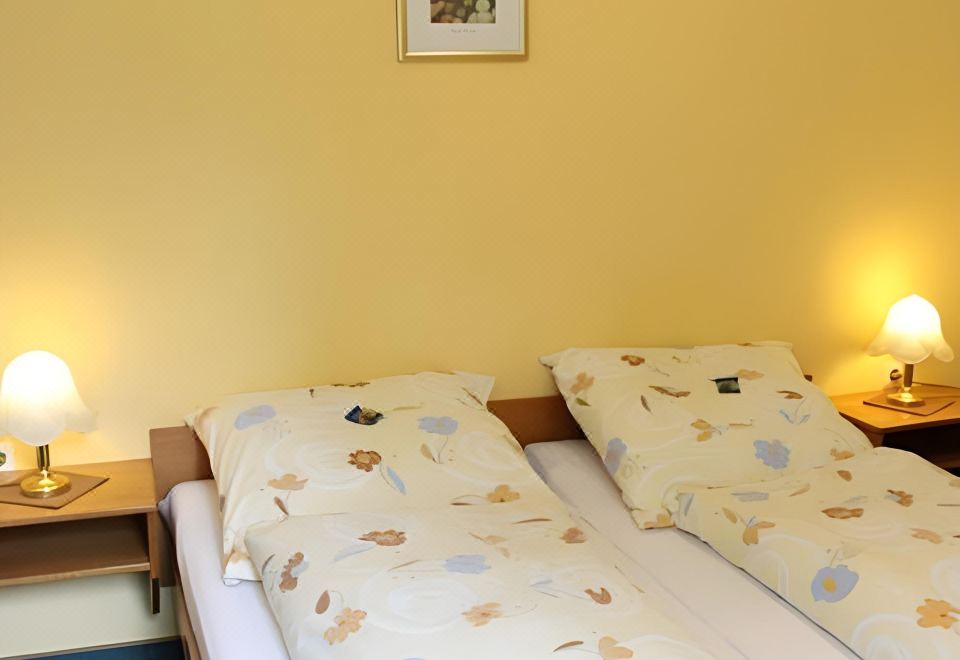 7-双人房-经济-带淋浴的套间