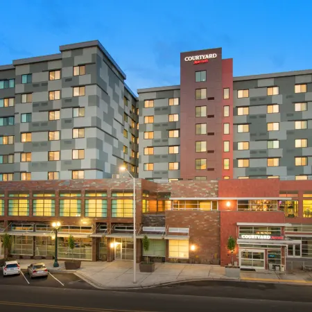 Courtyard Seattle Everett Downtown Отели в г. Эверетт