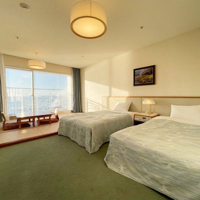 本館スタンダードフロアスーペリア、コーナー和洋混合バス付き、オーシャンビュー 西伊豆松崎伊東園ホテル クーポン