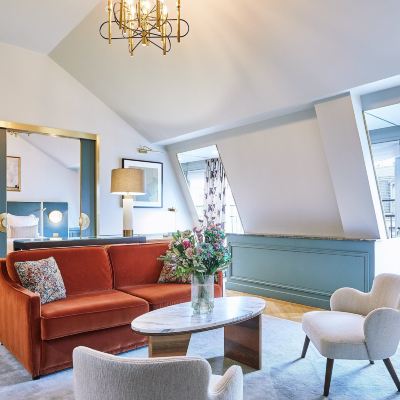 Suite Tour Eiffel Grand Powers Promo Code