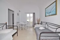 Ira Apartments