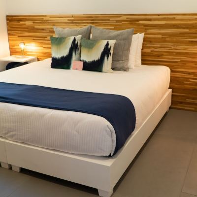 King Room-Accessible Nya Hotel Promo Code