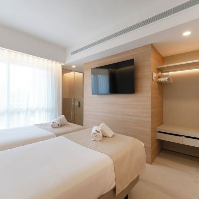 Twin Room With Balcony Hotel Cosmopolitan Promo Code