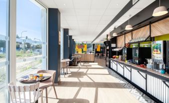 B&B HOTEL Massy Gare TGV - Housity