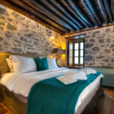 Honeymoon Suite Cotommatae Hydra 1810 Promo Code