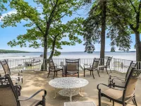 Higgins Lake - One Of A Kind Lakefront Lodge! Hoteles en Municipio de Gerrish