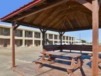 Howards Inn Motel Hotels in Eunice