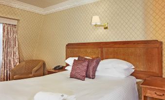 Bredbury Hall Hotel - Housity