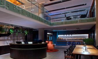 Aloft Perth - Housity