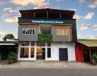 蒙塔納之家酒店 酒店