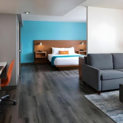 King Suite Shore Hotel Promo Code