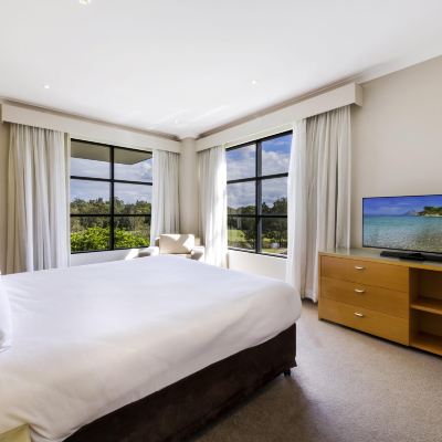 Privilege Queen Room With Balcony Mercure Kooindah Waters Central Coast Promo Code