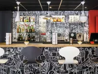 Ibis Paris Pont de Suresnes