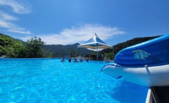 Jecheon Taera and Glamping Pension