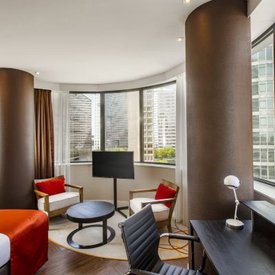 一卧室大床套房 阿姆斯特丹 - 體育場塔假日酒店 - IHG 旗下酒店優惠