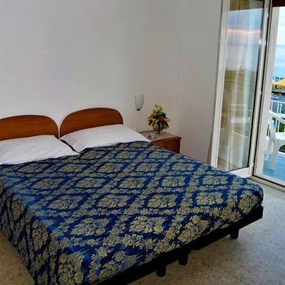 Standard Double Room Hotel Mondial Promo Code