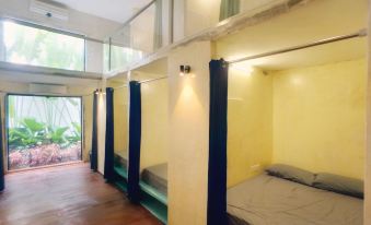Beds in Garden Hostel Sdn Bhd