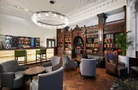 DoubleTree by Hilton Hotel & Spa Liverpool Hôtels à : 