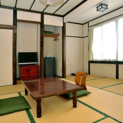  Japanese-Style Room With 8 Tatami Mats / Shared Bath And Toilet [Japanese Room] [Non-Smoking] 家庭的なおもてなしの宿　旅館　静風荘 クーポン