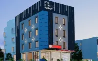 Hotel Nikhil Regency Ξενοδοχεία στην πόλη 