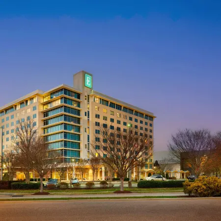 Embassy Suites by Hilton Hampton Convention Center Отели в г. Хэмптон