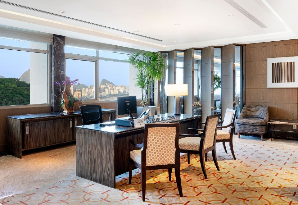 局部海景两张双人床房（可进入俱乐部休息室）