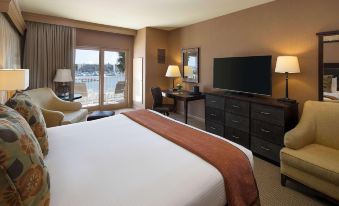 Jamaica Bay Inn Marina Del Rey, Tapestry Collection by Hilton