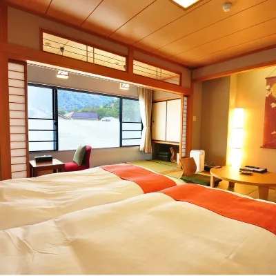 Yumoto Itaya Hotels near Shirane Mountain