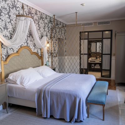 Premier Double Room Hotel Gravina 51 Promo Code