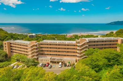 Wyndham Tamarindo Отели в г. 