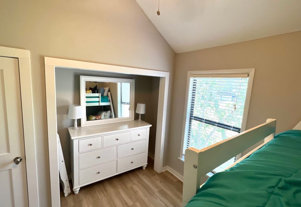 便利设施卡通行权和高尔夫球场景观-迷人岛屿休闲客房