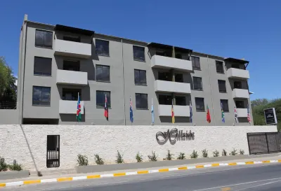 Hillside Executive Accommodation Hotele w: 
