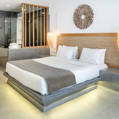 Junior Suite with Sharing Pool Smy Mediterranean White Santorini Promo Code