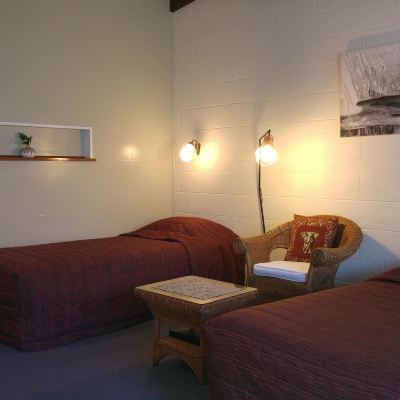 Large Superior Studio Unit 2-3-9 Redwood Lodge Motel Promo Code