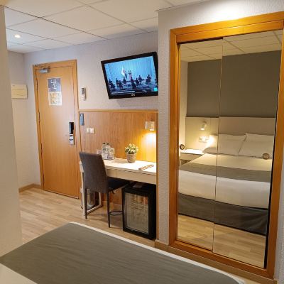 Basic Double Room With Double Bed Mendez Nuñez Alicante Promo Code