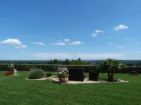 Hôtel le Kolibri فنادق في تورنو